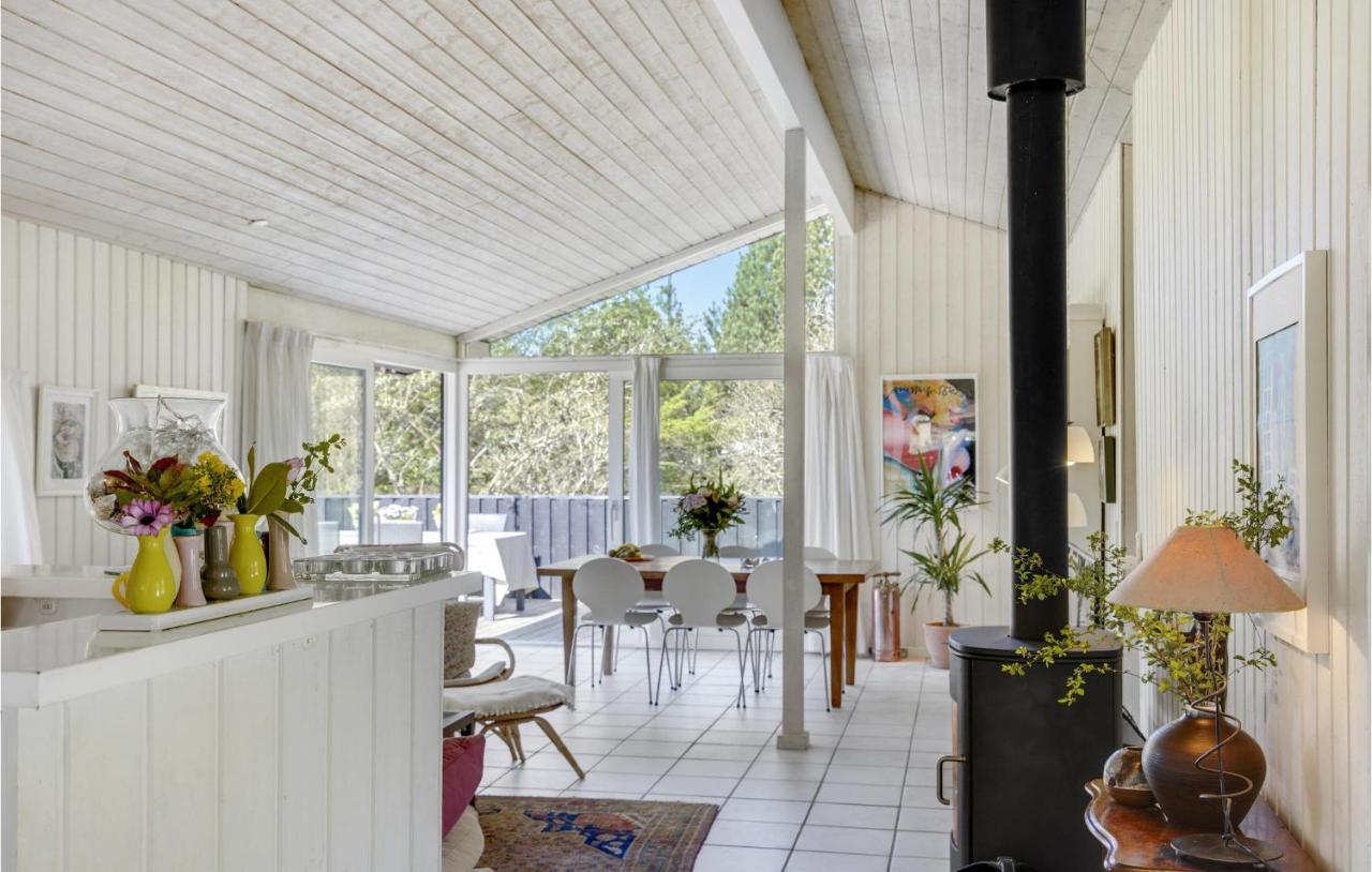 Nice Home In Hornbaek With Kitchen Extérieur photo